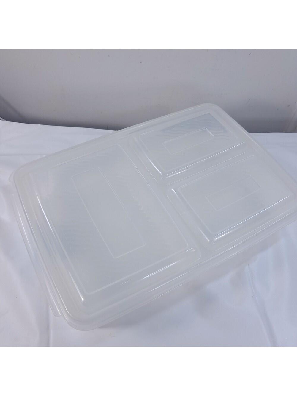 Tucker Serve & Store Container w/ lid Divided food clear Plastic Microwave vntge